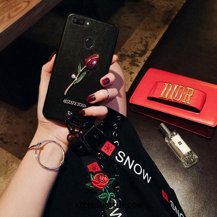 Futerał Oppo R11s Wiszące Ozdoby Czerwony Różowy Telefon Komórkowy Kwiaty Pokrowce Na Sprzedaż