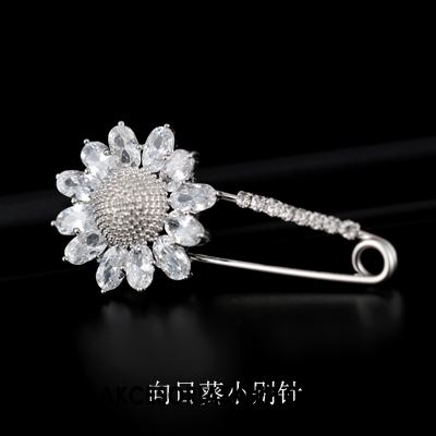 Broszki Damskie Sweter Rozpinany Eleganckie Agrafka Wszystko Pasuje Corsage Na Sprzedaż