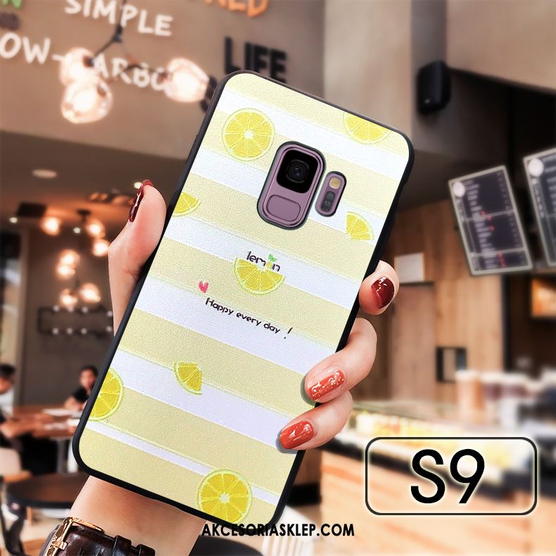 Futerał Samsung Galaxy S9 Czerwony Relief Owoce Silikonowe Gwiazda Pokrowce Sprzedam